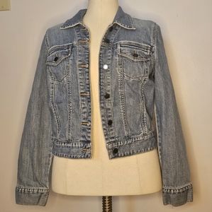 LIKE NEW Calvin Klein Jeans light wash denim jacket